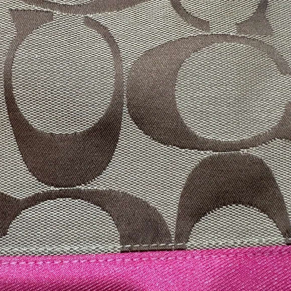 Coach Brown and Pink Signature Shoulder Bag/ cross body! - Picture 6 of 10